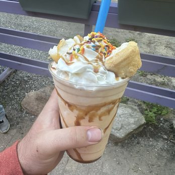 Ruth Ann's Ice Cream - Pumpkin pie shake - Ice Cream & Frozen Yogurt Near Me - Muskegon, Michigan