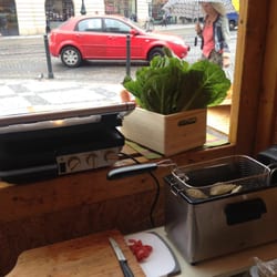 Arepas De Lyna - Que ricos platos venezolanos en pleno centro de Praga!! Arepas, empanadas, quesillo y hasta coco!!