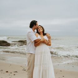 Bree Alvendia Photography - Anniversary shoot on the beach in Point Loma CA.
