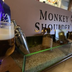 The Doctor Cocktail - My boring beer in a great cocktail bar!