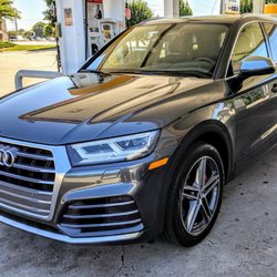 Luxury Auto Body - Audi SQ5