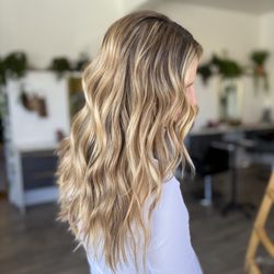 Paloma Salon