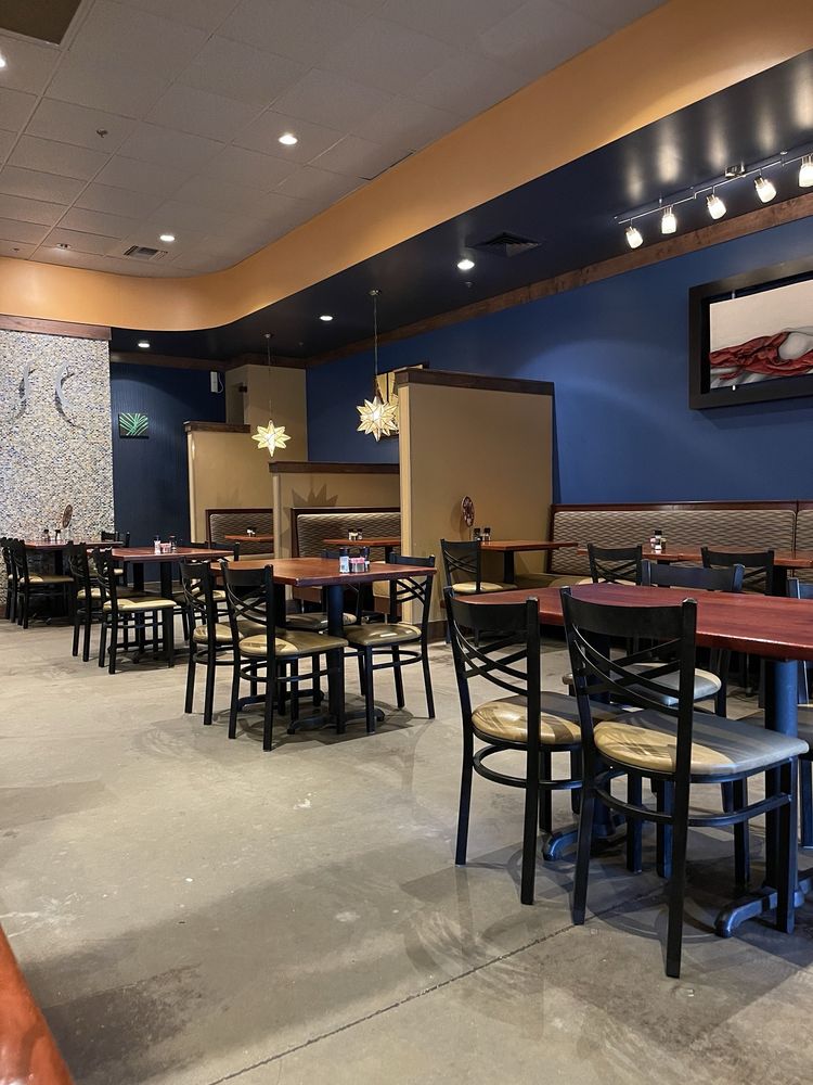 Santo Coyote Restaurant - Photo 2