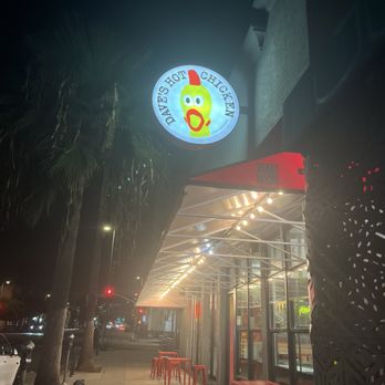 Dave's Hot Chicken - Outside - Chicken Shop Near Me - North Hollywood, California Dave's Hot Chicken - Outside - Chicken Shop Near Me - North Hollywood, California