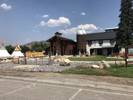 Compass Rose Lodge by null