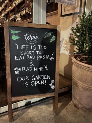 Terre| Pasta & Natural wine by null