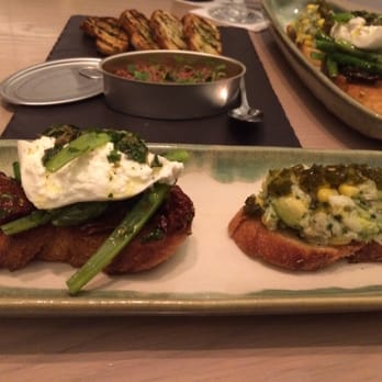 Anatol - Burrata and crab crostinis - Restaurants Near Me - México, D.F., DIF Anatol - Burrata and crab crostinis - Restaurants Near Me - México, D.F., DIF