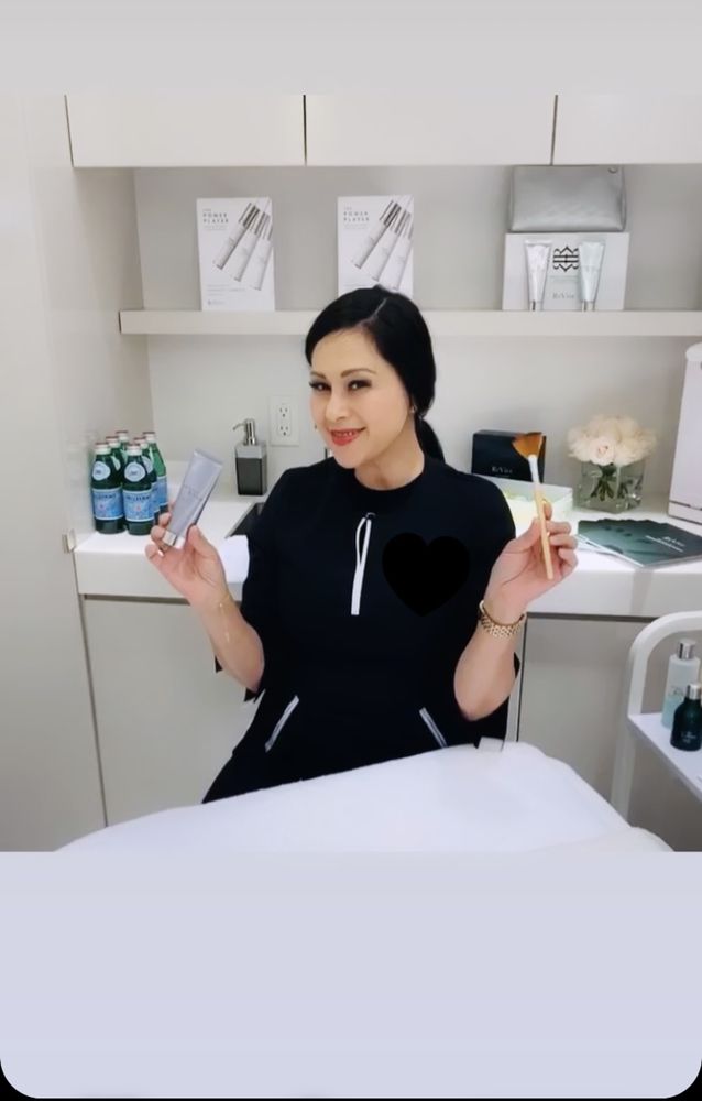 The Elite Facialista at Forever Your Glo Skin Logo