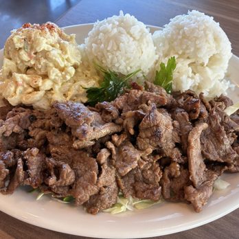 Scramblers Cafe - Hawaiian BBQ Beef lunch plate - Breakfast & Brunch Near Me - Ontario, California