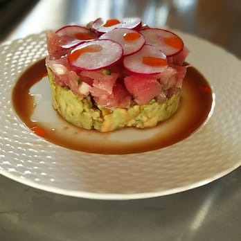City Cooking West End - Tuna Tartare from Jean George - Cooking Schools Near Me - New York, New York