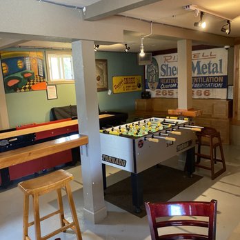 Bier One Brewing - Game room for fun activities - Brewpubs Near Me - Newport, Oregon