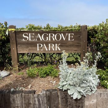 Seagrove Park - Sign of Seagrove Park - Parks Near Me - Del Mar, California