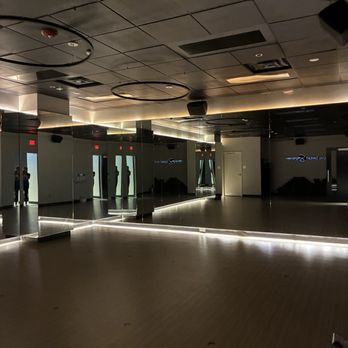 CorePower Yoga - Del Mar Highlands - Beautiful studio with infrared lights. Clean and smells great. - Yoga Near Me - San Diego, California CorePower Yoga - Del Mar Highlands - Beautiful studio with infrared lights. Clean and smells great. - Yoga Near Me - San Diego, California