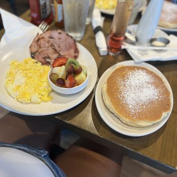 Buttermilk - Great food! Buttermilk Pancake nice a fluffy - Coffee & Tea Near Me - Naperville, Illinois