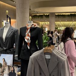 Aritzia