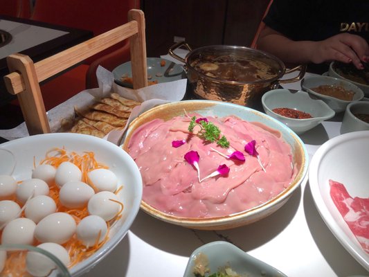 Da Yu Hot Pot by null