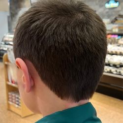 Fadez & Bladez Barbershop - Glen Allen - Back view of haircut