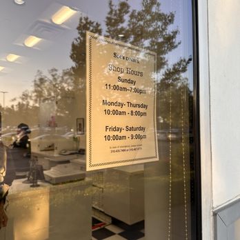 See's Candies - Candy Stores Near Me - Rancho Cucamonga, California See's Candies - Candy Stores Near Me - Rancho Cucamonga, California