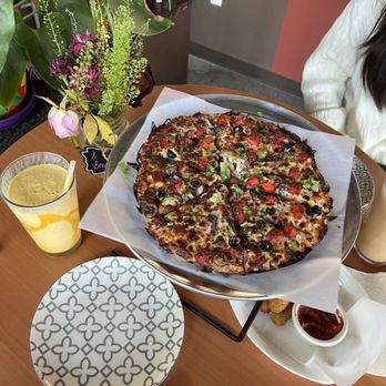 Tandoori Slice - Butter Chicken Pizza - Pizza Near Me - Des Moines, Washington