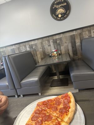 Rosie’s Pizzeria by null