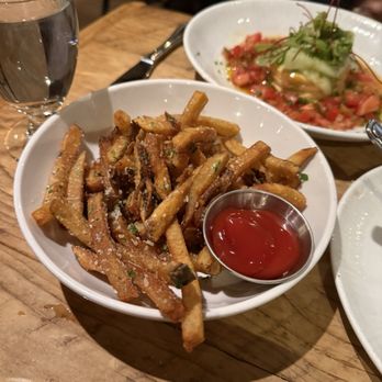 The Red Lion Tavern - Side of fries - American Near Me - Cohasset, Massachusetts