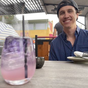 Lucky Robot Restaurant - Chamome fizz - Sushi Bars Near Me - Austin, Texas