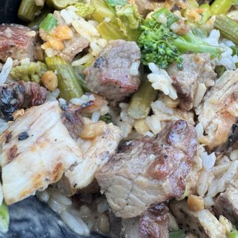 Proteinhouse - Spicy Thai Chicken (Spicy) - Juice Bars & Smoothies Near Me - Sacramento, California Proteinhouse - Spicy Thai Chicken (Spicy) - Juice Bars & Smoothies Near Me - Sacramento, California