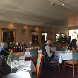 Lowiczanka Polish Centre Restaurant