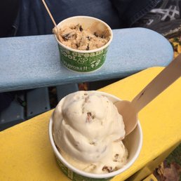 Maple Walnut Ice Cream