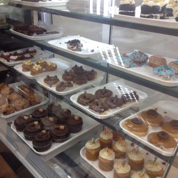 Black Vanilla - Once you open a cereal bar that includes donuts and drool-inducing mini cakes, you know you've won. I don't know what - you just have. - Desserts Near Me - Glasgow, GLG