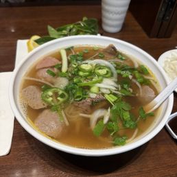 3. Phở Tái, Bò Viên