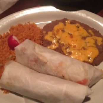 La Cabana - Shrimp tacos wrapped in paper - Mexican Near Me - Venice, California La Cabana - Shrimp tacos wrapped in paper - Mexican Near Me - Venice, California