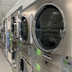 Skyway Laundromat