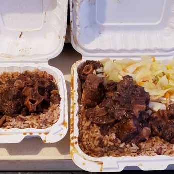 Jerk Pan - Petite vs medium oxtail lunch - Food Trucks Near Me
