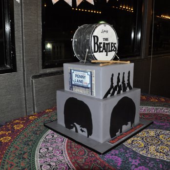 Delicious Arts - Custom Cakes Near Me Delicious Arts - Custom Cakes Near Me