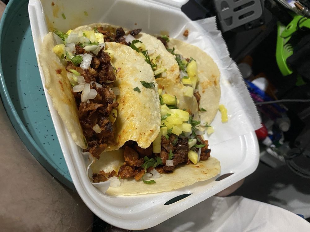 Las Cuatas Tacos and Birria - Photo 1