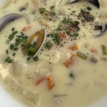 Fishwives - New England Clam Chowder - Superb - Seafood Near Me - Pasadena, California