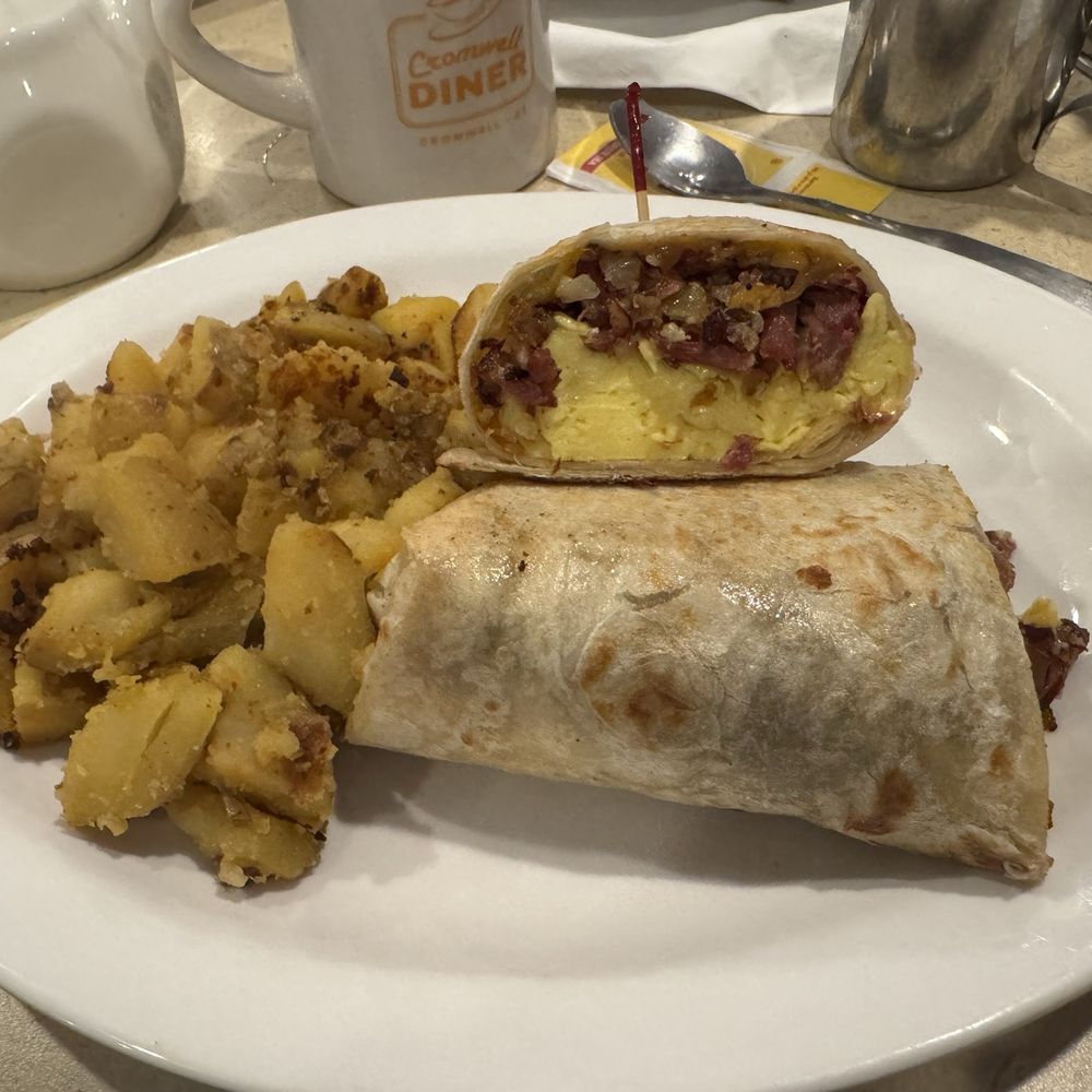 The Riverdale Diner - Alex's Hash Burrito - Diners Near Me - Shelton, Connecticut