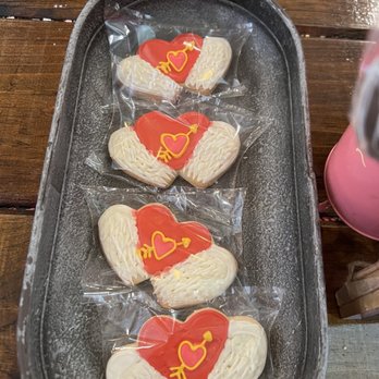 The Cupcakery Cafe & Bake Shop - cute specialty cookies - Cupcakes Near Me - Lewiston, Maine