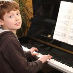 Lessons In Your Home - Denver - Thomas B. taking piano lessons in Castle Pines