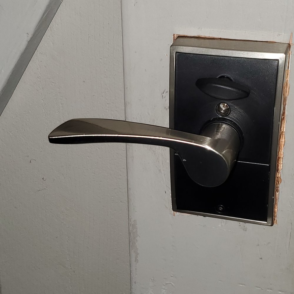 Ronsmith Locksmith - See the precise cut around the lock? - Keys & Locksmiths Near Me Ronsmith Locksmith - See the precise cut around the lock? - Keys & Locksmiths Near Me