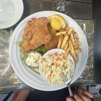 Gateway Restaurant & Lodge - Fish and Chips - New American Near Me - Three Rivers, California Gateway Restaurant & Lodge - Fish and Chips - New American Near Me - Three Rivers, California