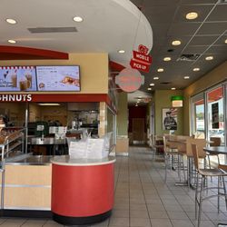 Krispy Kreme - Inside