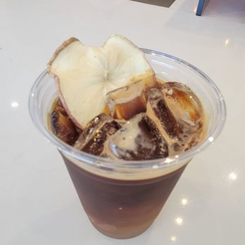 MolaMola Coffee - APPLE RUSH - Coffee & Tea Near Me - Los Angeles, California