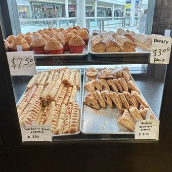 Sarahit Mexican Bakery - 8/16/25 - In the window - Bakeries Near Me - Poughkeepsie, New York