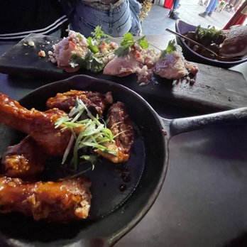 1909 - Korean chicken wings and Crab & Shrimp Empanadas - Bars Near Me - Temecula, California
