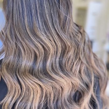 Fox and Belle Salon - Highlights with loose wave curls - Hair Salons Near Me - Berkeley, California Fox and Belle Salon - Highlights with loose wave curls - Hair Salons Near Me - Berkeley, California