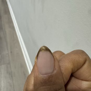 Top Nails - Completely uneven - Nail Salons Near Me - Rockville, Maryland