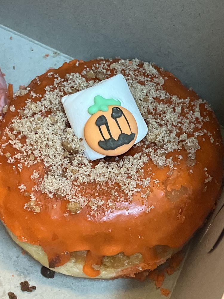 MICHELLE’S DONUTS Updated August 2024 66 Photos & 49 Reviews