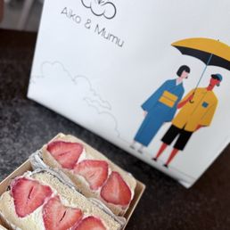 Strawberry Sando